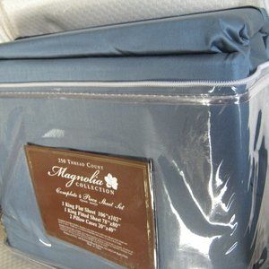 NEW 100% Cotton 4 Pc Sheet Set King Sz 250 Thread Count Magnolia Dark Yale Blue